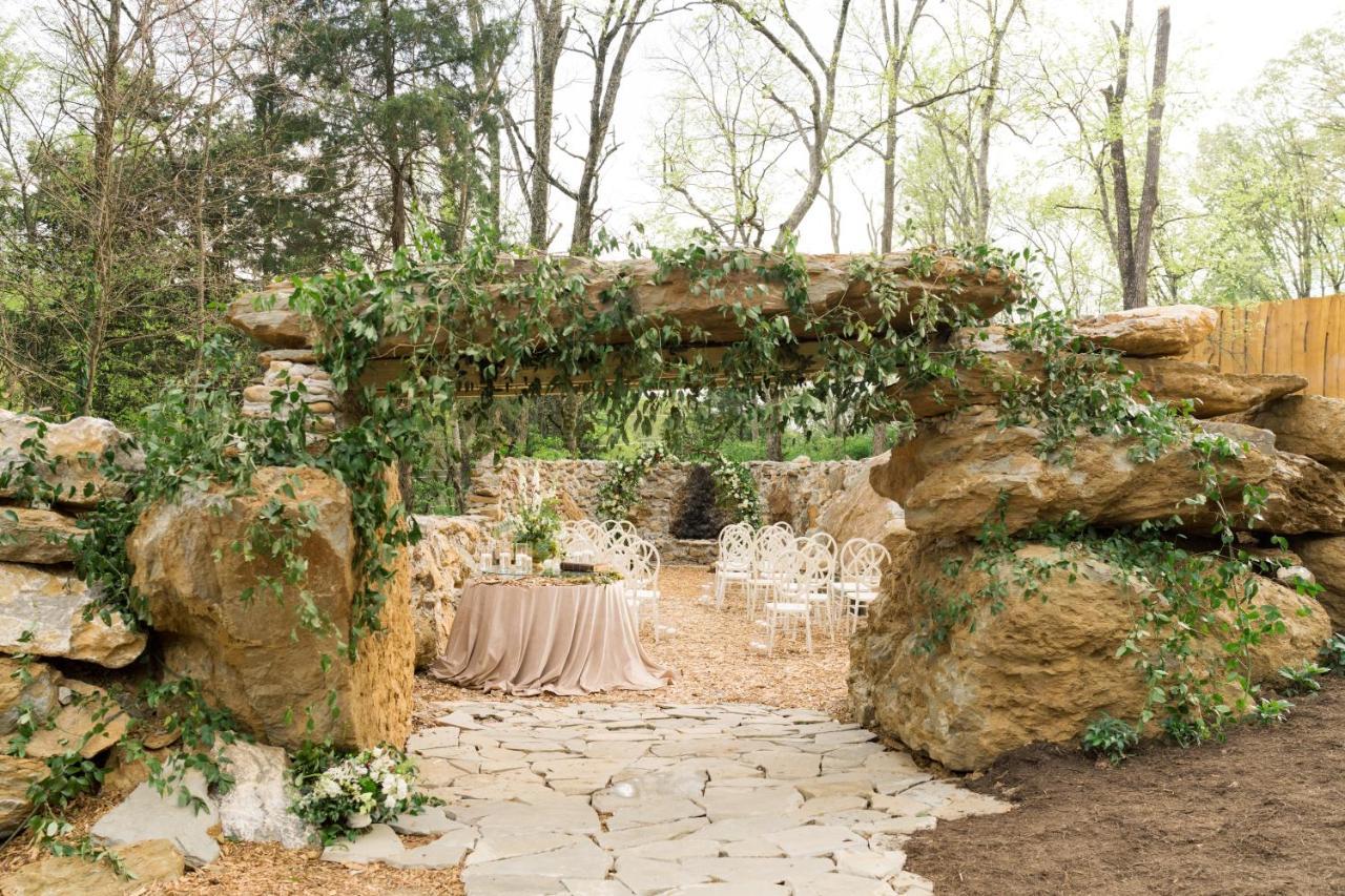 Ancient Lore Village Knoxville Luaran gambar
